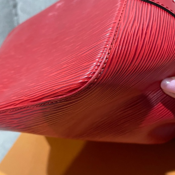 Louis Vuitton Petit Noe Epi Red - Picture 12 of 16